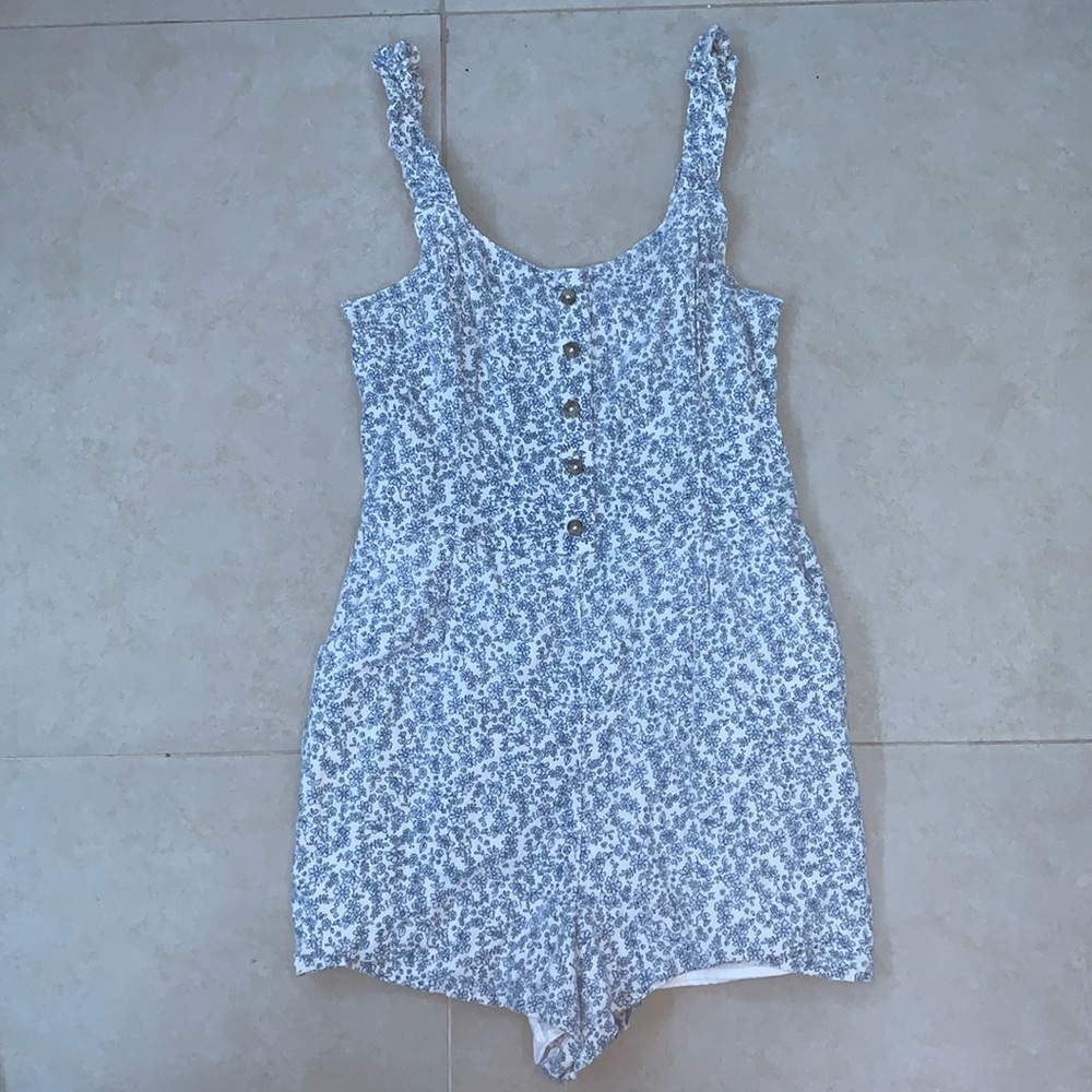Barely Used Blue and White Floral Hollister Romper